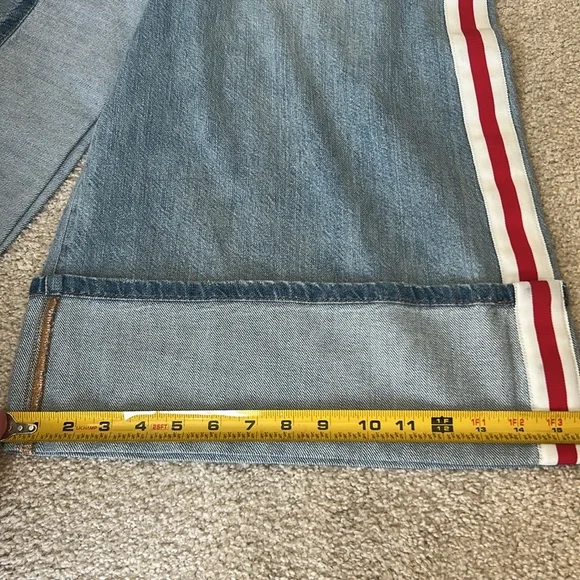 New Alice and Olivia Wallie Cuff jeans - Picture 14 of 16